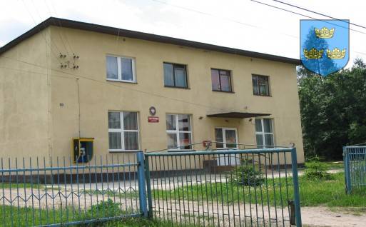 : Budynek szkoły w Koryczanach